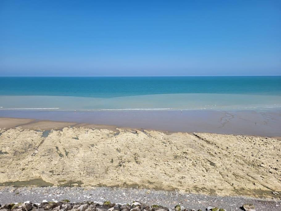 Appartement Vue Mer A 100 M De La Plage オー エクステリア 写真